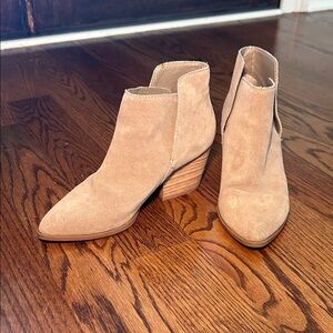 Women's Taupe Suede Ankle Boots, size 9